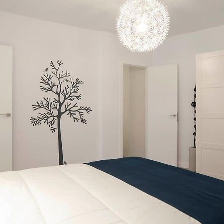 Moderno Apartamento En Plaza Merced Málaga Eksteriør billede