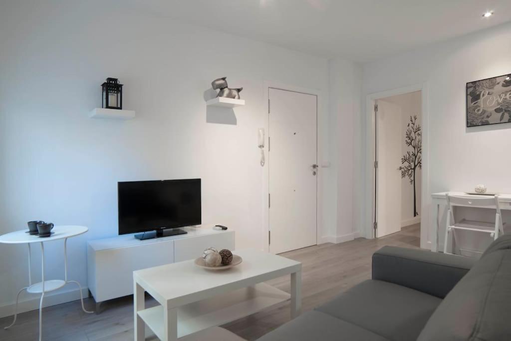 Moderno Apartamento En Plaza Merced Málaga Eksteriør billede