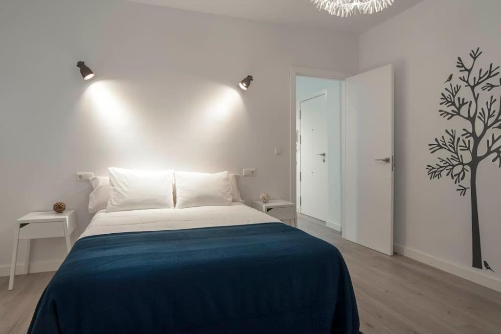 Moderno Apartamento En Plaza Merced Málaga Eksteriør billede