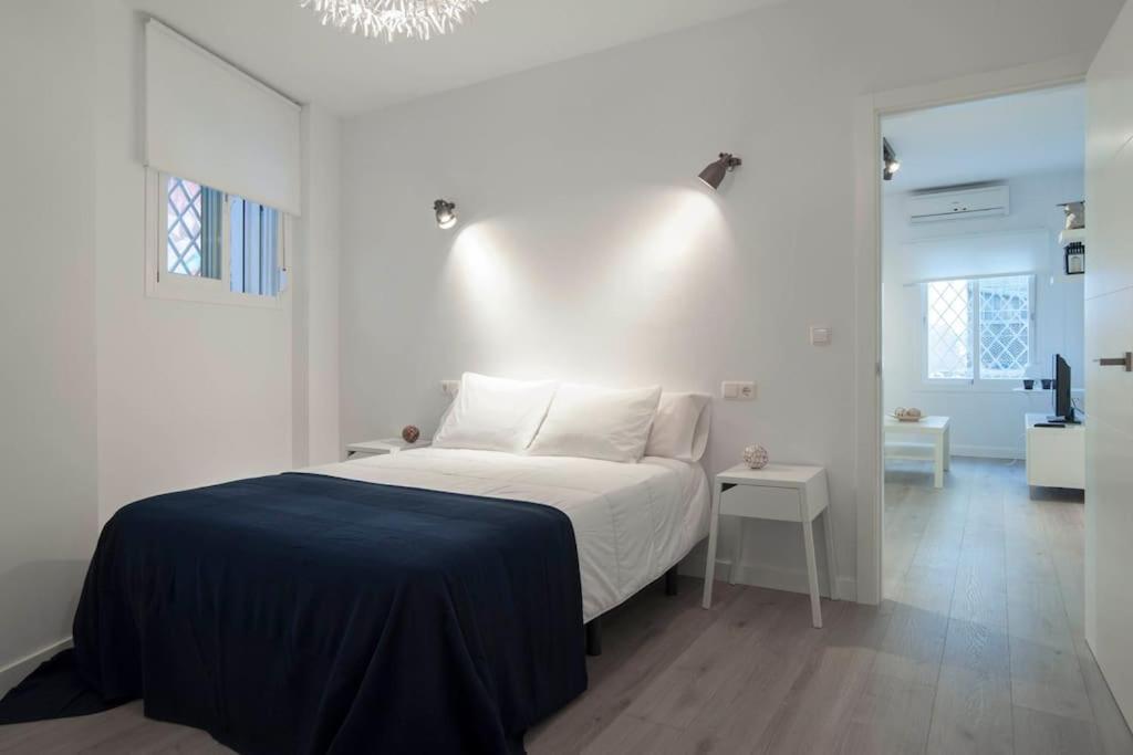 Moderno Apartamento En Plaza Merced Málaga Eksteriør billede